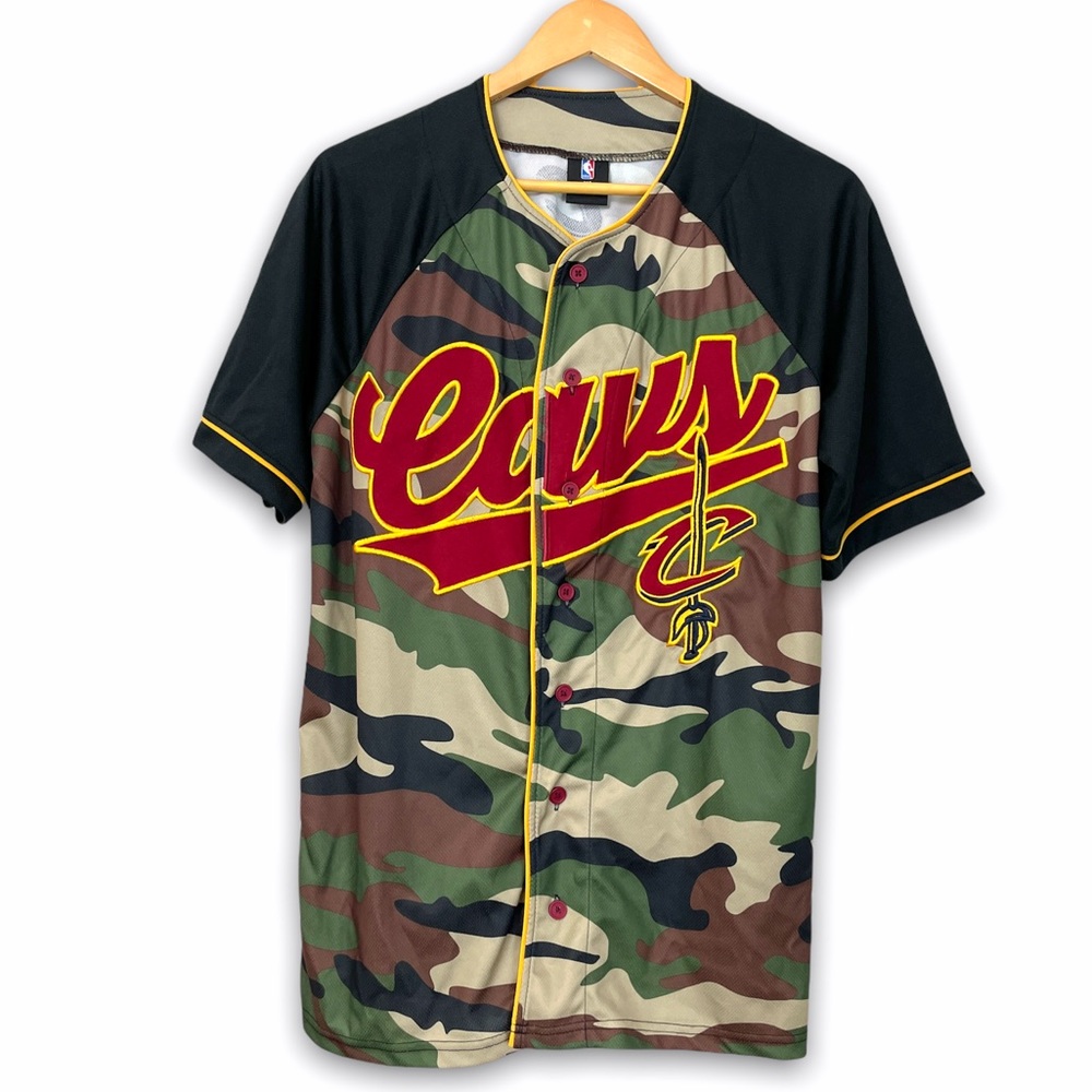 Cavs Cavalier Camouflage Jersey Men’s Size S Button Front Stitched Logo #70 NBA